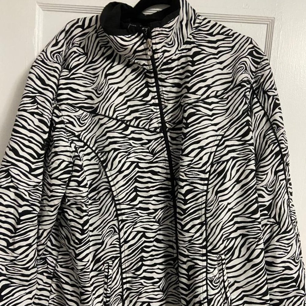 Plus size Ac-tiv-ology workout zipper jacket in zebra print - size 2XL